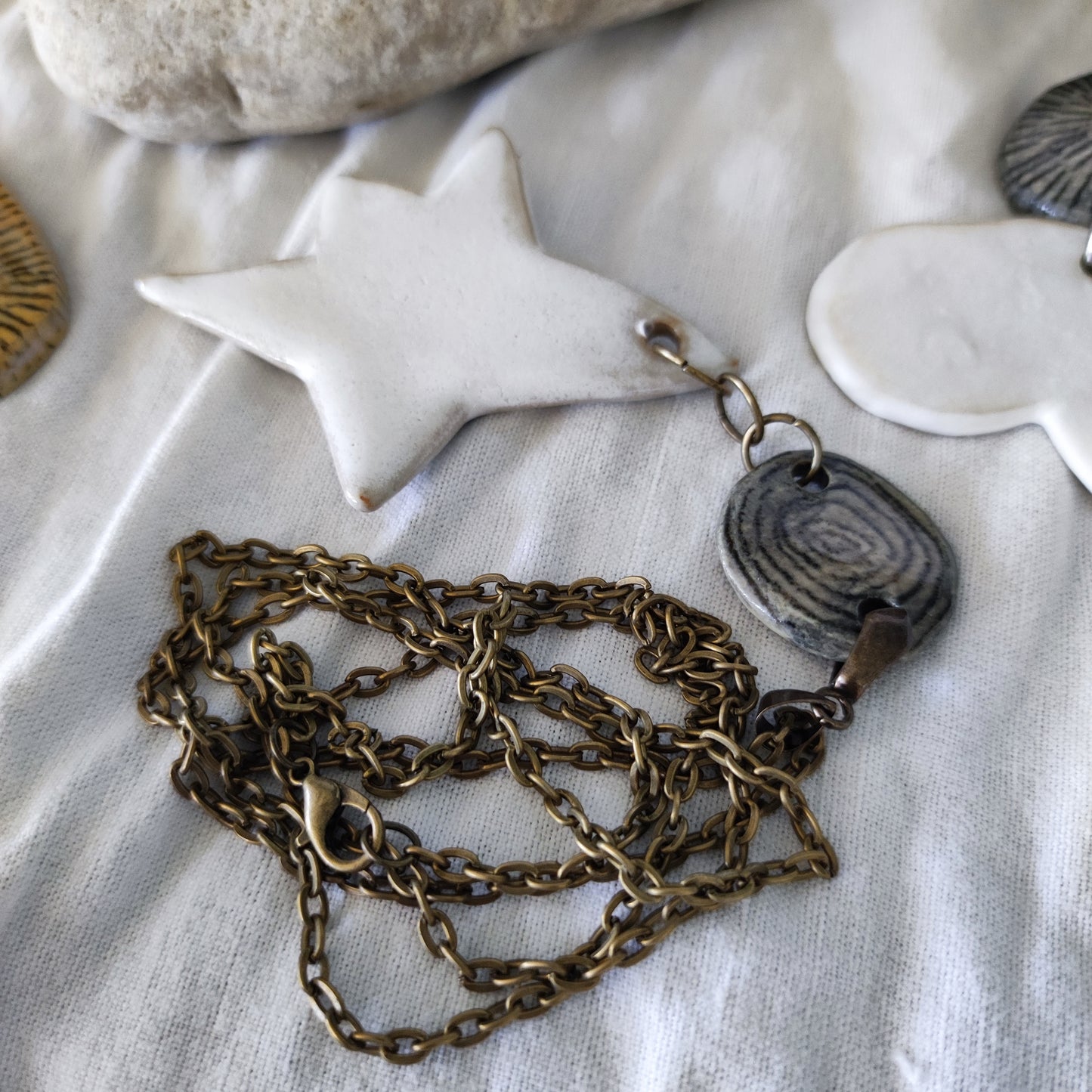Collier 2