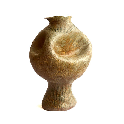 Biscornued vase